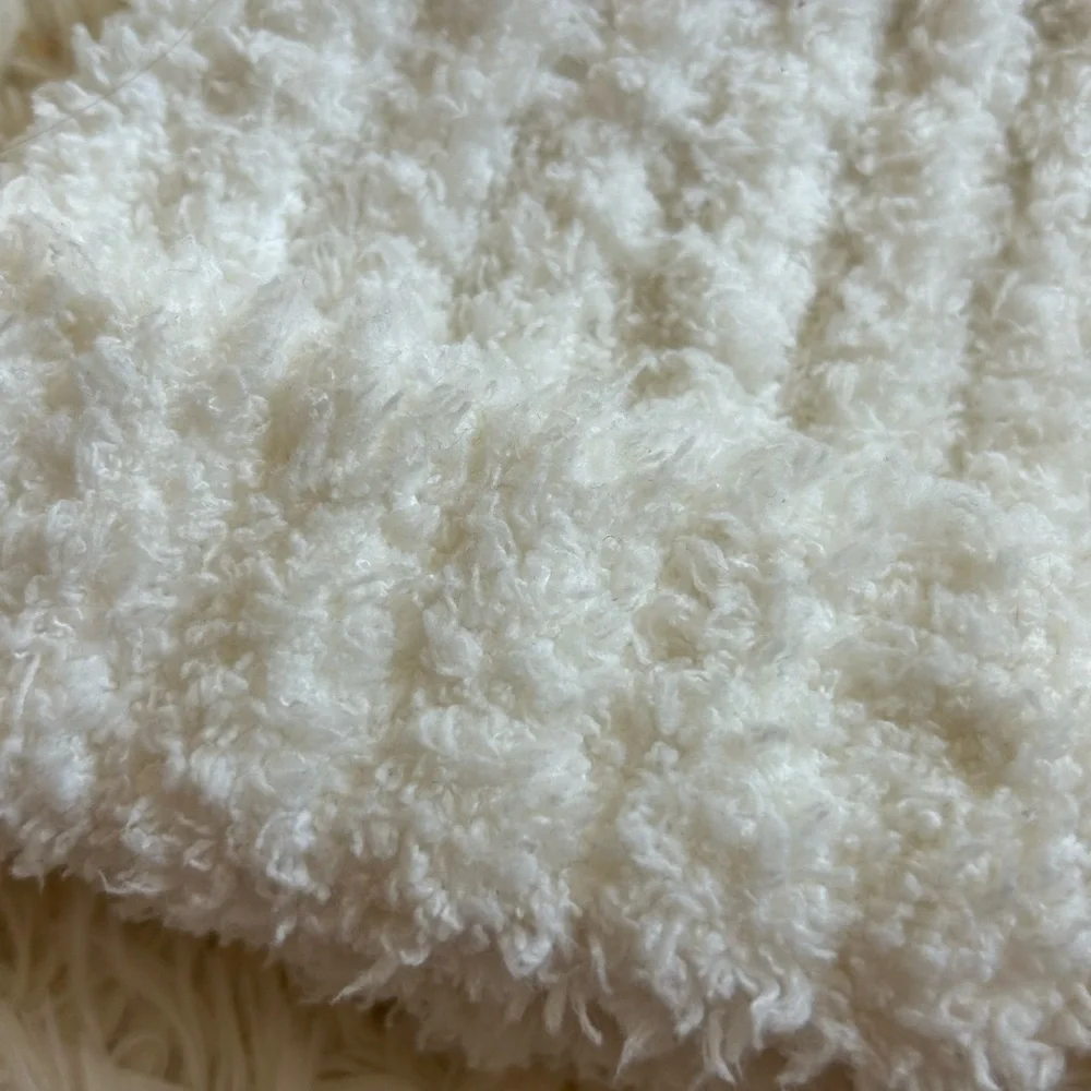 Nubby knit ivory Pom Pom beanie One size fits all SOFT!